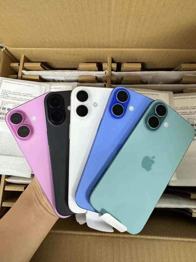 Palette de 28 iPhone 16