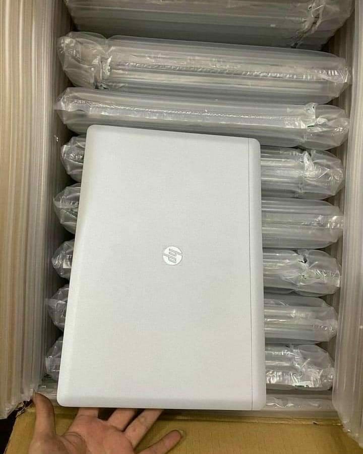 Palette de 25 ordinateurs portables HP — foto 4