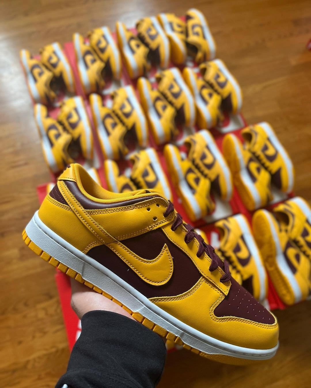 Palette de 60 paires de baskets Nike — photo 3