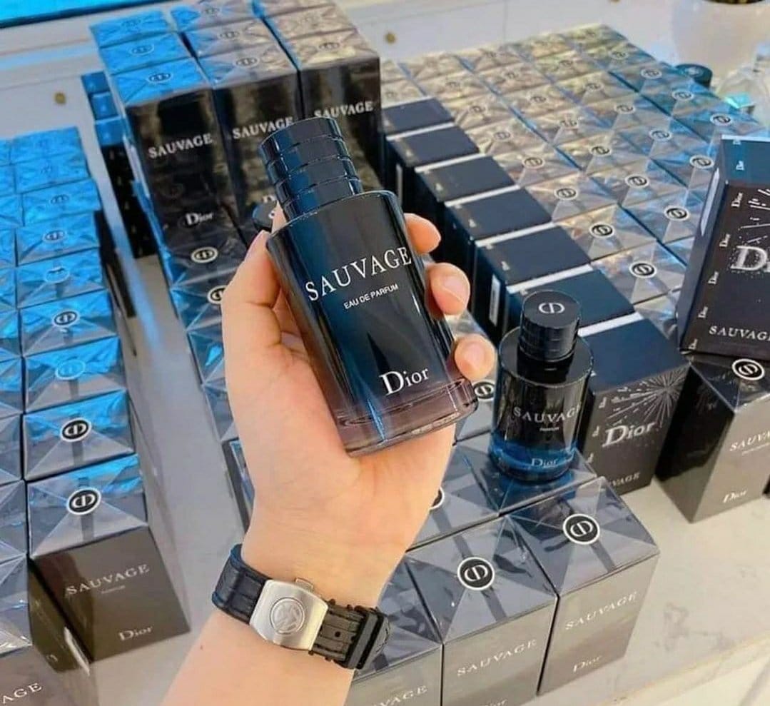 Palette de 300 parfums multimarques — fotografia 3