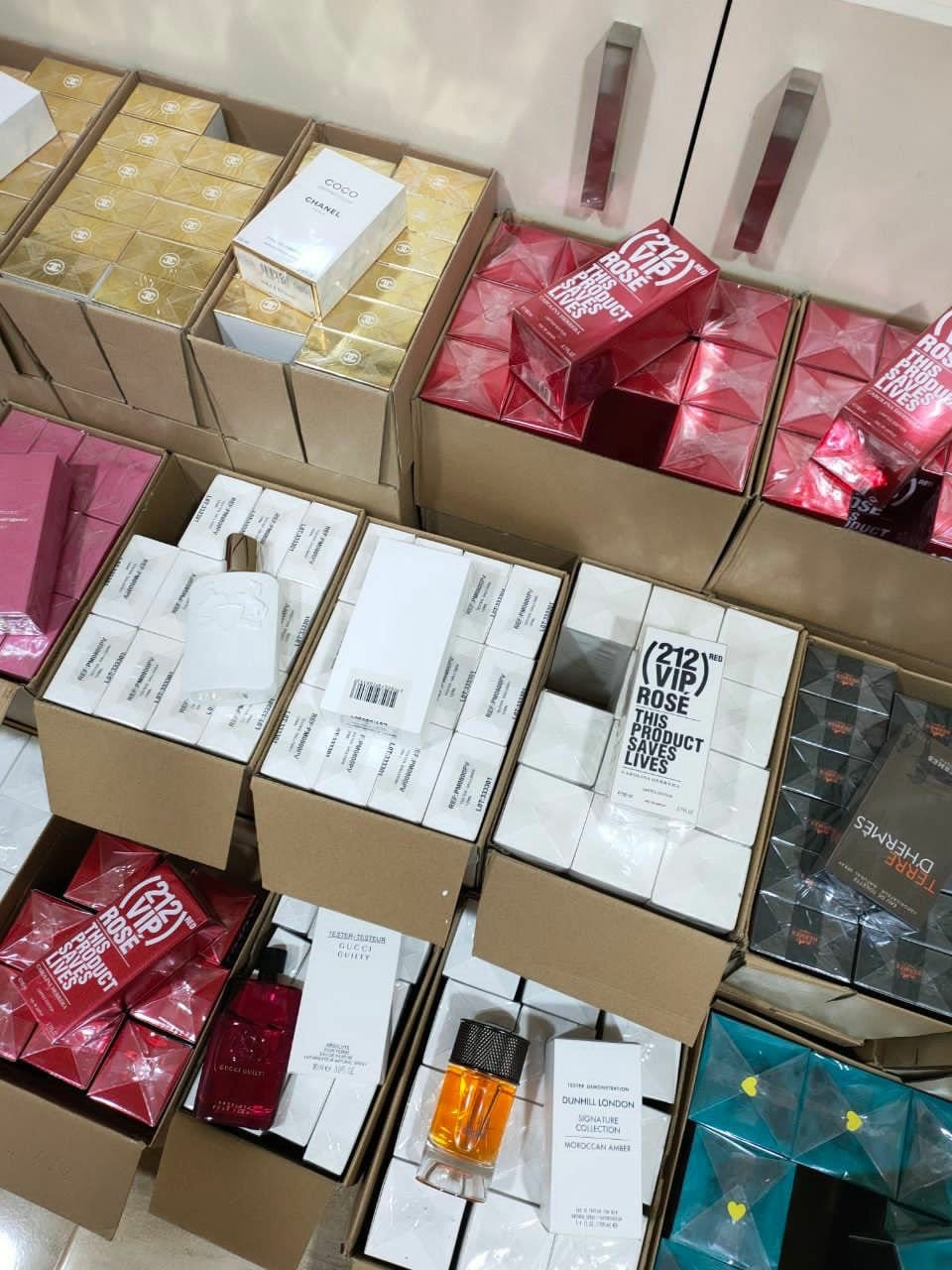 Palette de 300 parfums multimarques — fotografia 6