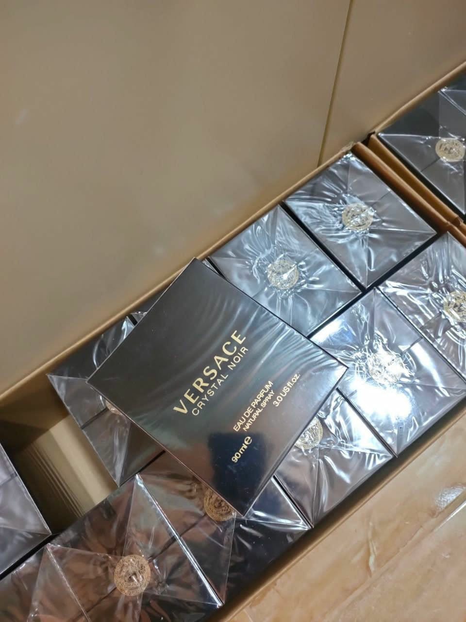 Palette de 300 parfums multimarques — fotografia 10