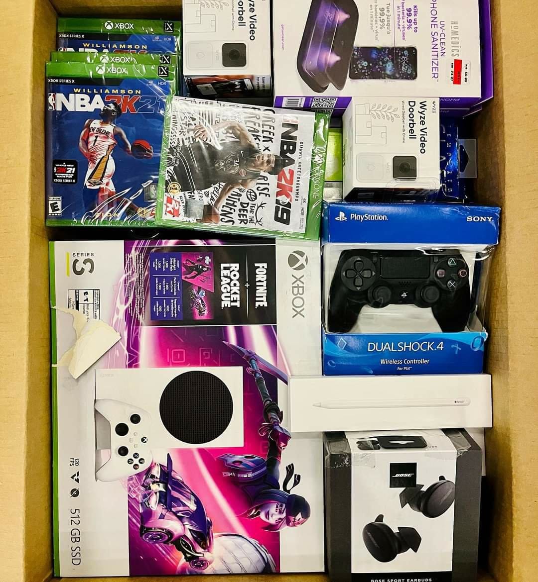 Amazon palette of electronics and general merchandise — photo 9
