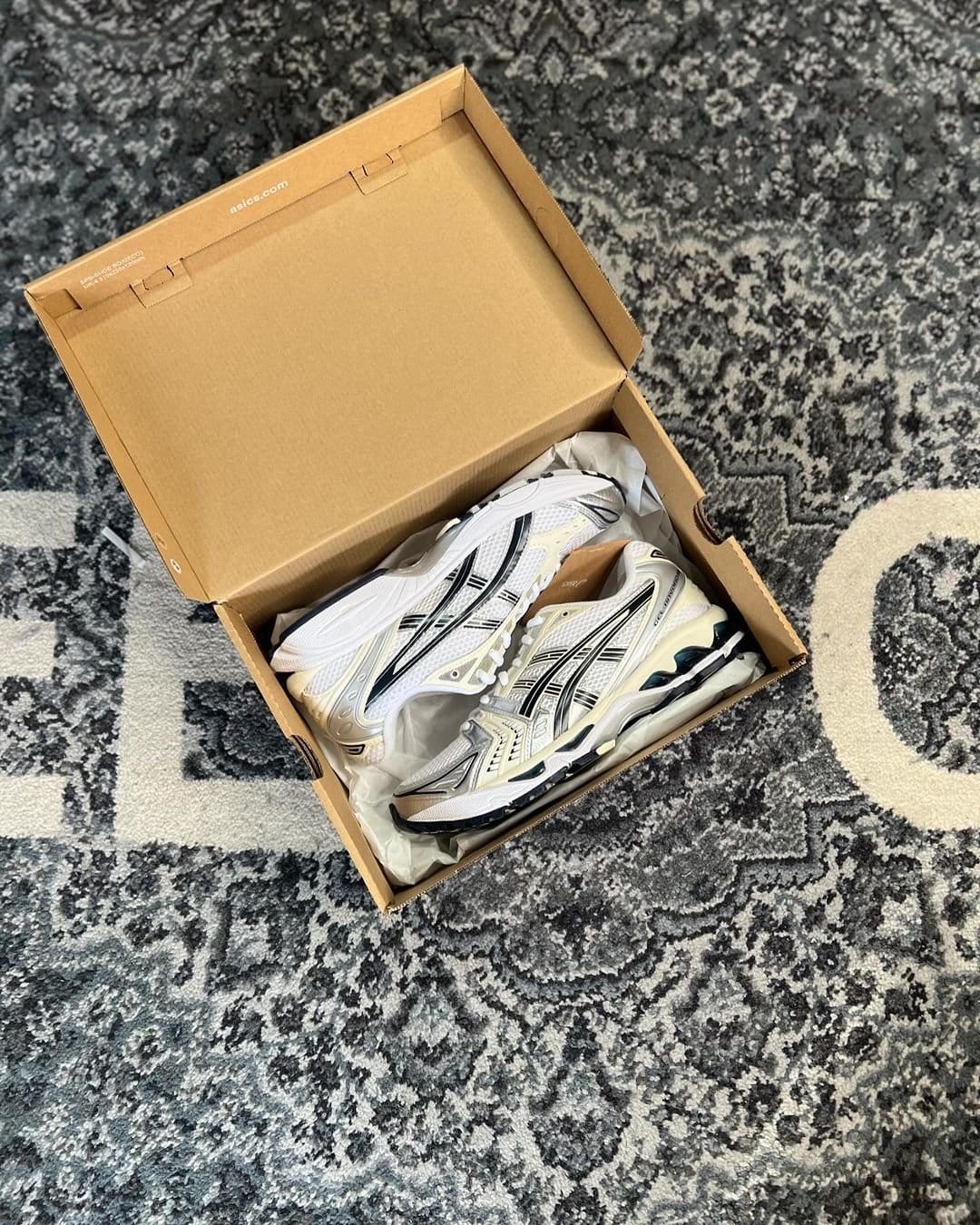 Palette de 80 paires ASICS Gel-Kayano neuves — foto 2