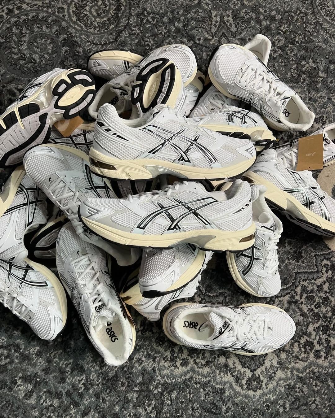 Palette de 80 paires ASICS Gel-Kayano neuves — foto 6