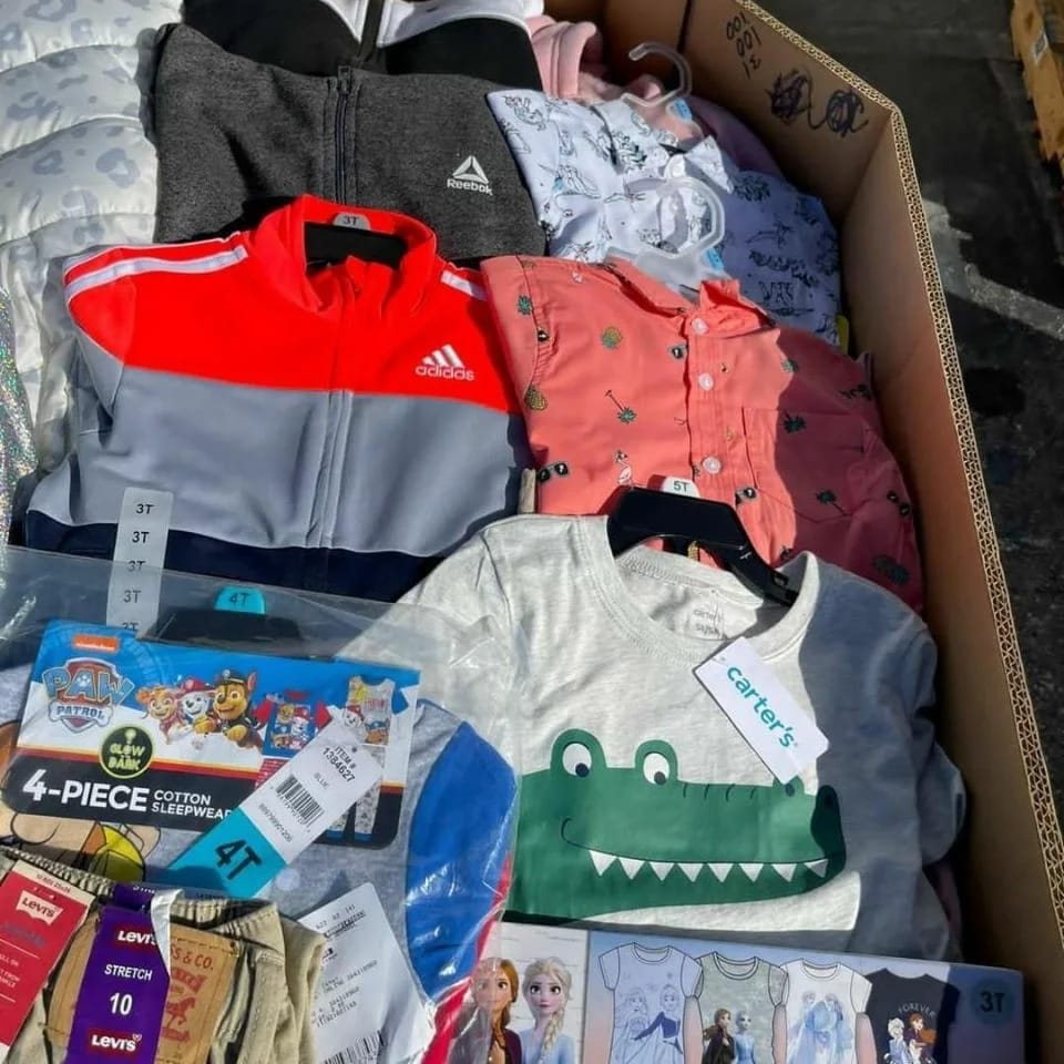Palette of 570 children's clothing — photo 3